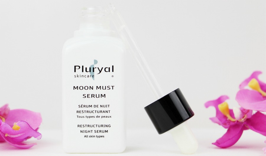 Pluryal Skincare Moon Must Serum Inhaltsstoffe, Pluryal Skincare Moon Must Serum Test, Pluryal Moon Must Serum, Pluryal Erfahrungen, Neomeso Erfahrungen, Neomeso Anti-Aging Solutions, Retinol gegen Falten, Retinol gegen Akne, Retinol gegen Aknenarben, Retinol gegen Pigmentflecken, Retinol gegen Augenfalten, Retinol Serum hochdosiert, bestes Serum gegen Falten, bestes Serum gegen Akne, bestes Serum gegen Pigmentflecken