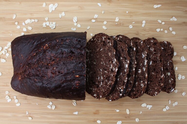 Glutenfreies Joghurtbrot mit Haferflocken | Haferbrot mit Joghurt ohne Mehl