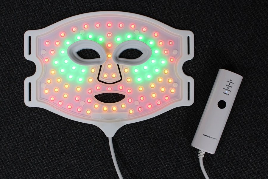 CurrentBody Skin LED 4-in-1 Zonen Mapping Gesichtsmaske, Currentbody Skin LED 4-in-1 Gesichtsmaske, LED Maske gegen Falten, LED Maske gegen Pigmentflecken, LED Maske gegen Rosacea, LED Maske gegen Augenringe, LED Maske gegen Couperose, LED Maske Test